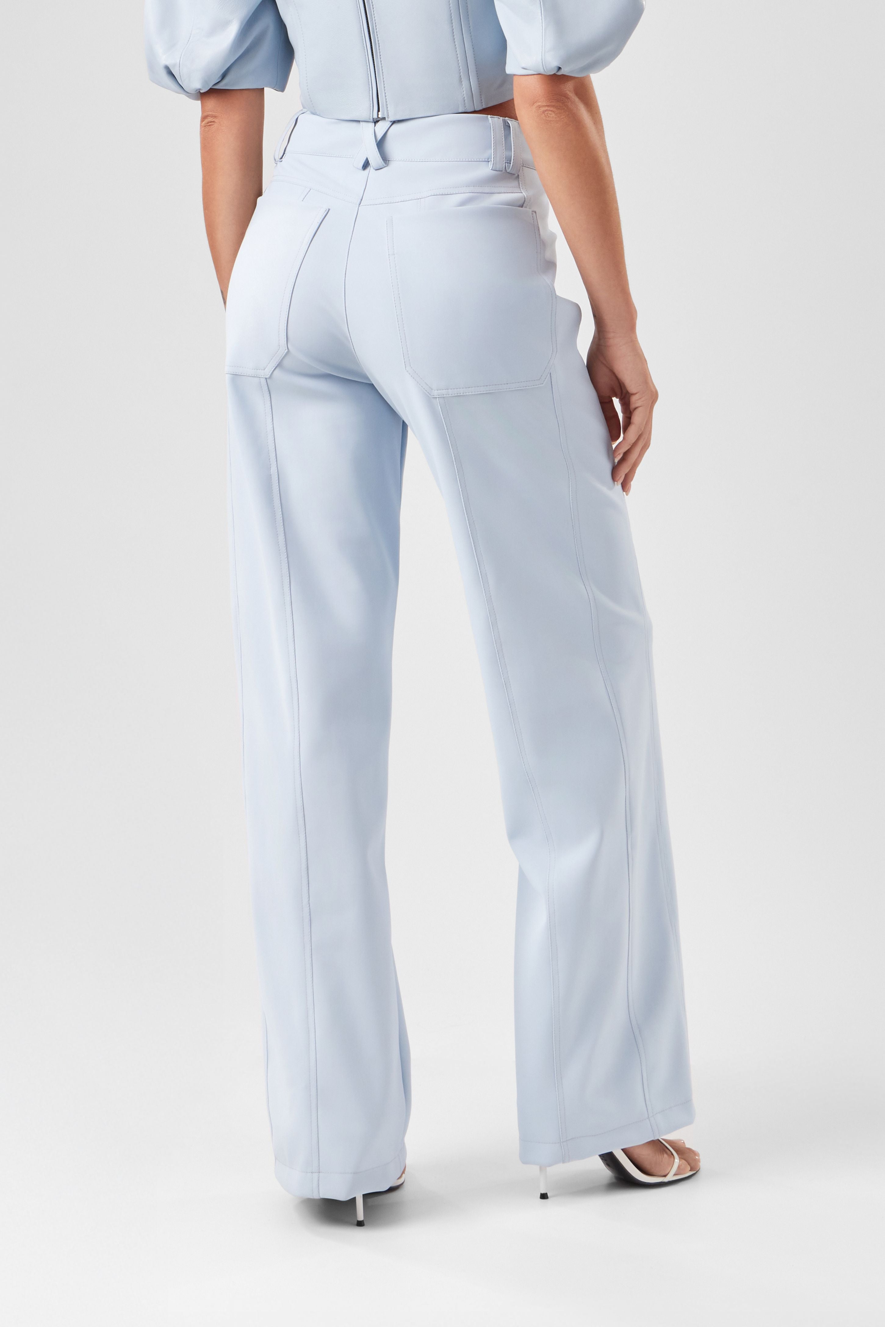 AURA BLUE