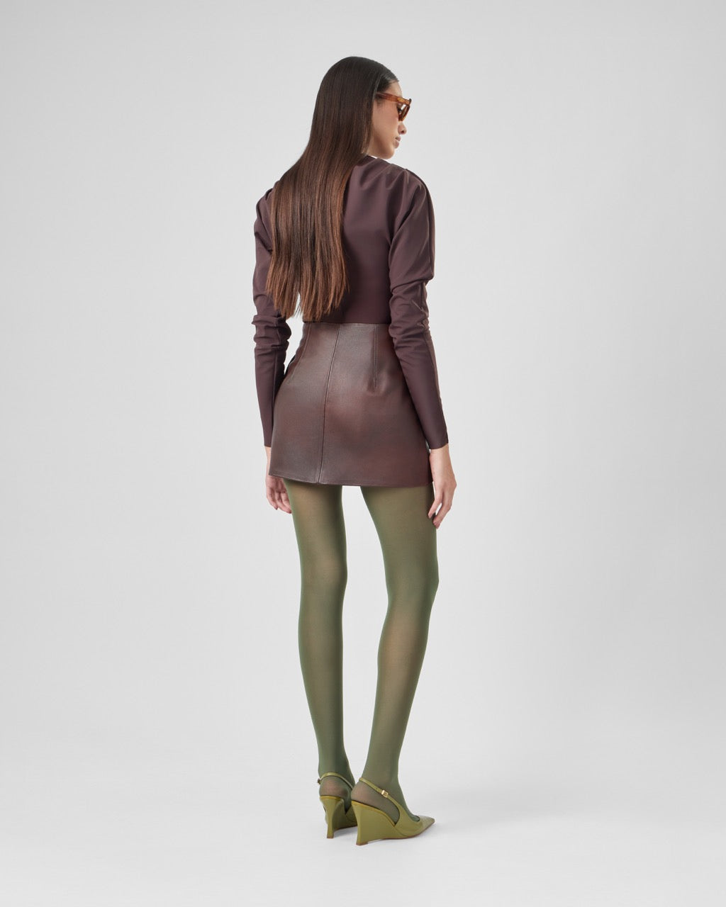 DARK BROWN